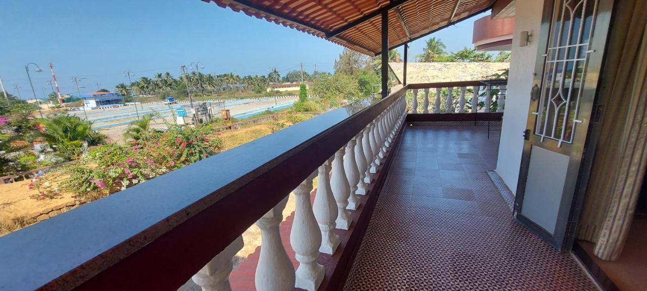 'Golden Oceans' 3 Bhk Beach View Villa Бенаулим Экстерьер фото